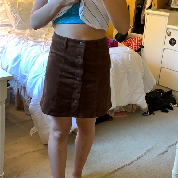Suede skirt with buttons - Picture 1 of 4